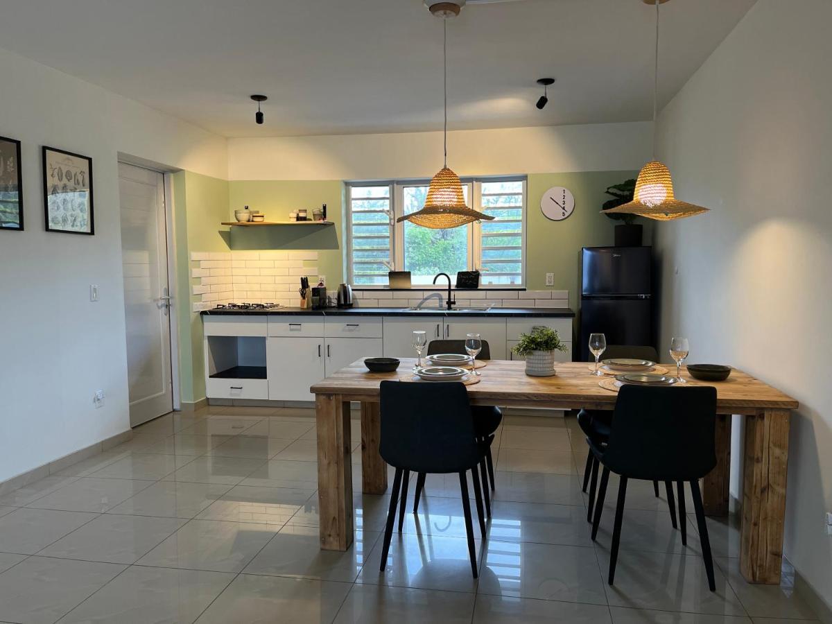 Casa Cheers Apartment Willemstad Bagian luar foto